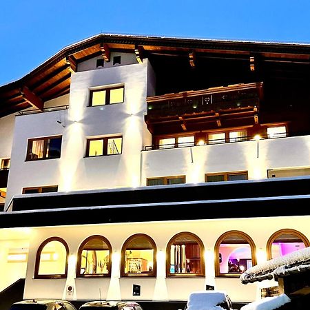 Aparthotel Dorfplatzl Garni Tux Εξωτερικό φωτογραφία