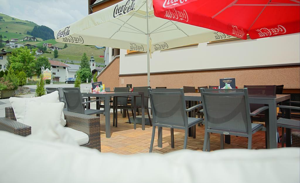 Aparthotel Dorfplatzl Garni Tux Εξωτερικό φωτογραφία