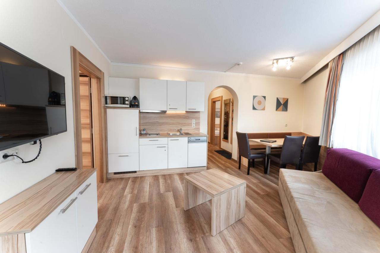 Aparthotel Dorfplatzl Garni Tux Εξωτερικό φωτογραφία
