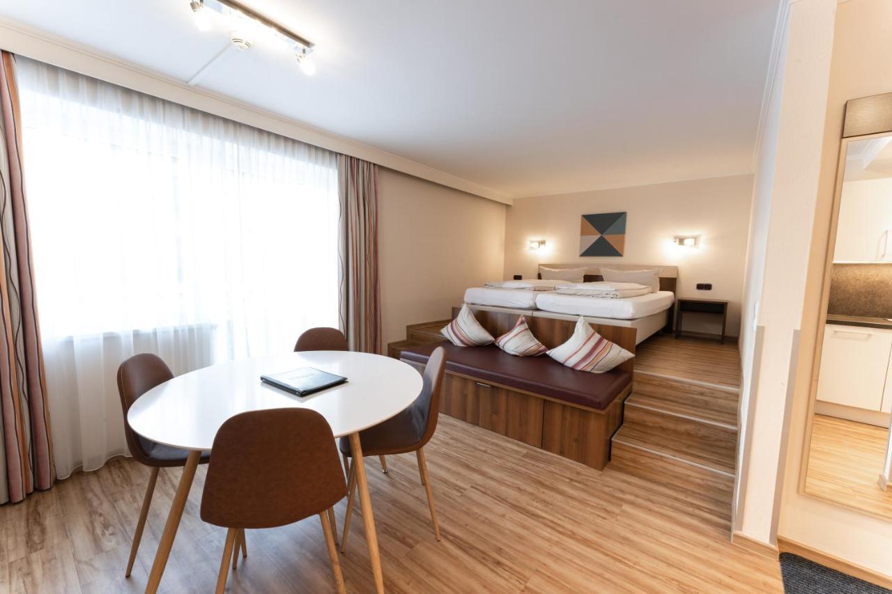 Aparthotel Dorfplatzl Garni Tux Εξωτερικό φωτογραφία