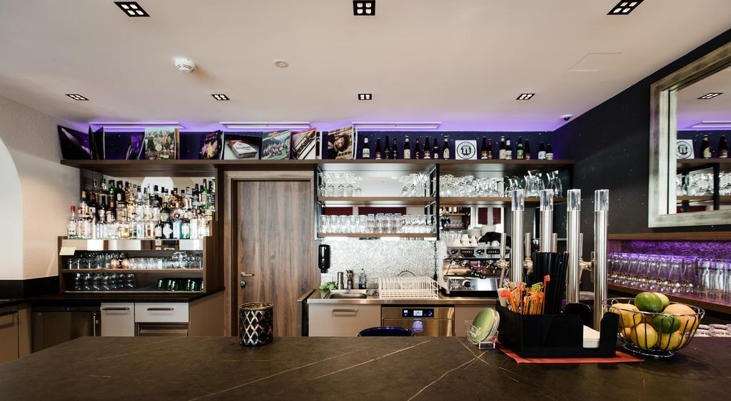 Aparthotel Dorfplatzl Garni Tux Εξωτερικό φωτογραφία