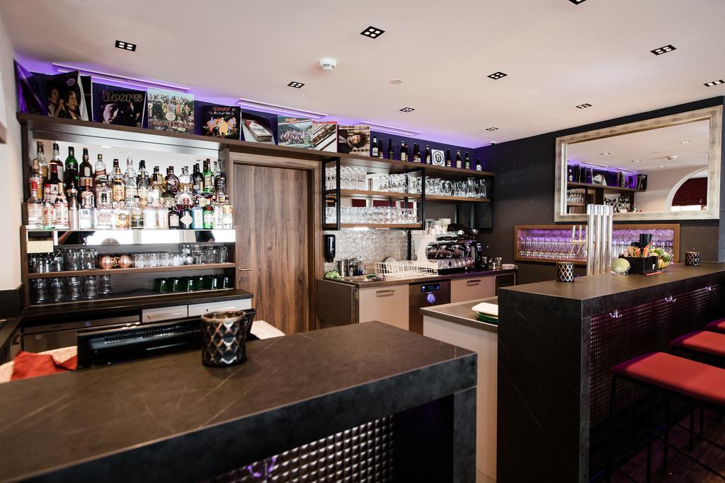 Aparthotel Dorfplatzl Garni Tux Εξωτερικό φωτογραφία