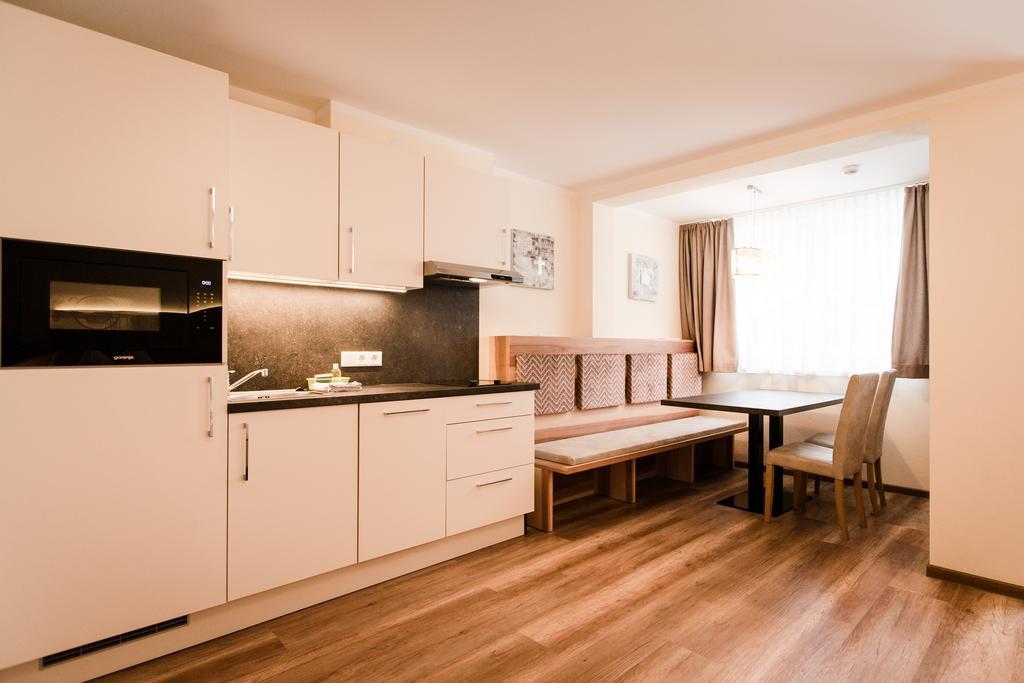 Aparthotel Dorfplatzl Garni Tux Εξωτερικό φωτογραφία