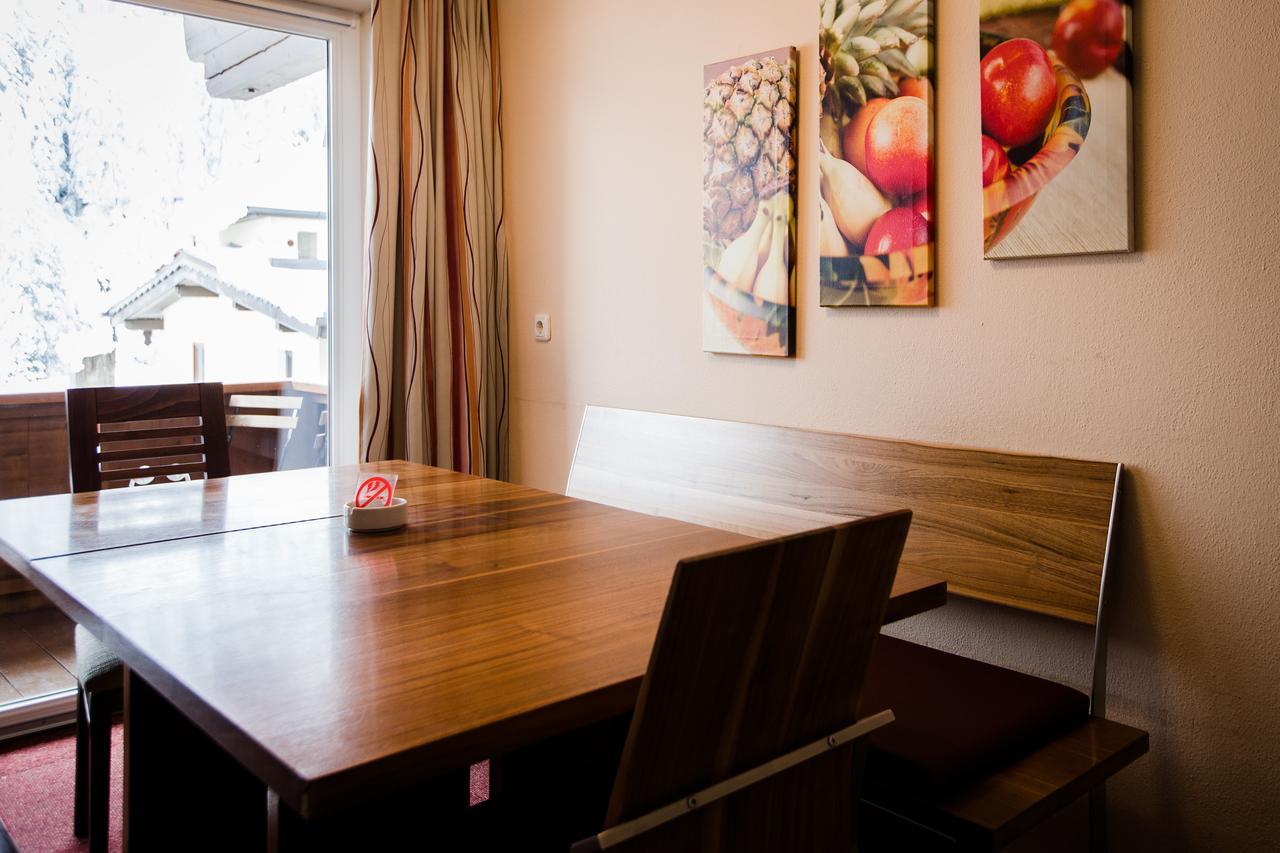 Aparthotel Dorfplatzl Garni Tux Εξωτερικό φωτογραφία