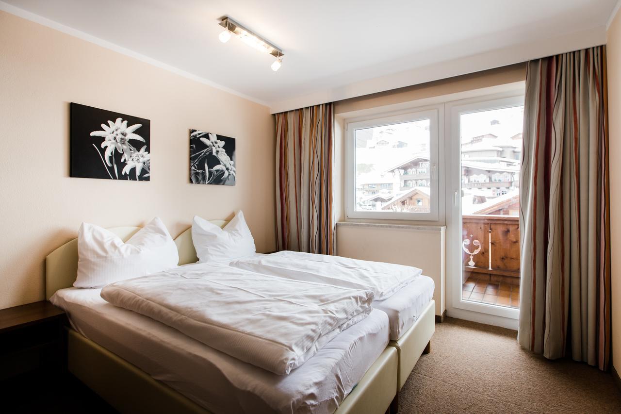 Aparthotel Dorfplatzl Garni Tux Εξωτερικό φωτογραφία