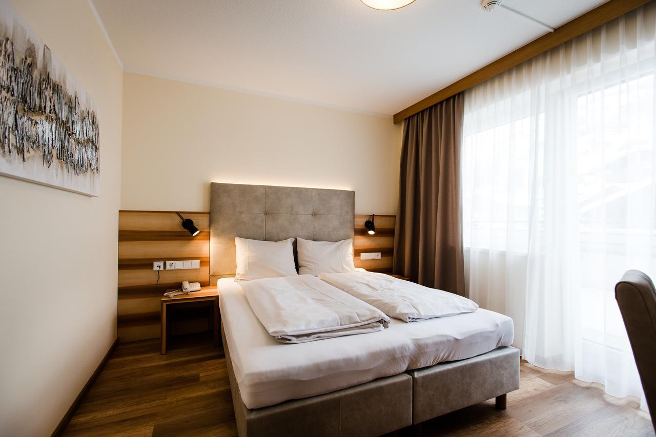 Aparthotel Dorfplatzl Garni Tux Εξωτερικό φωτογραφία